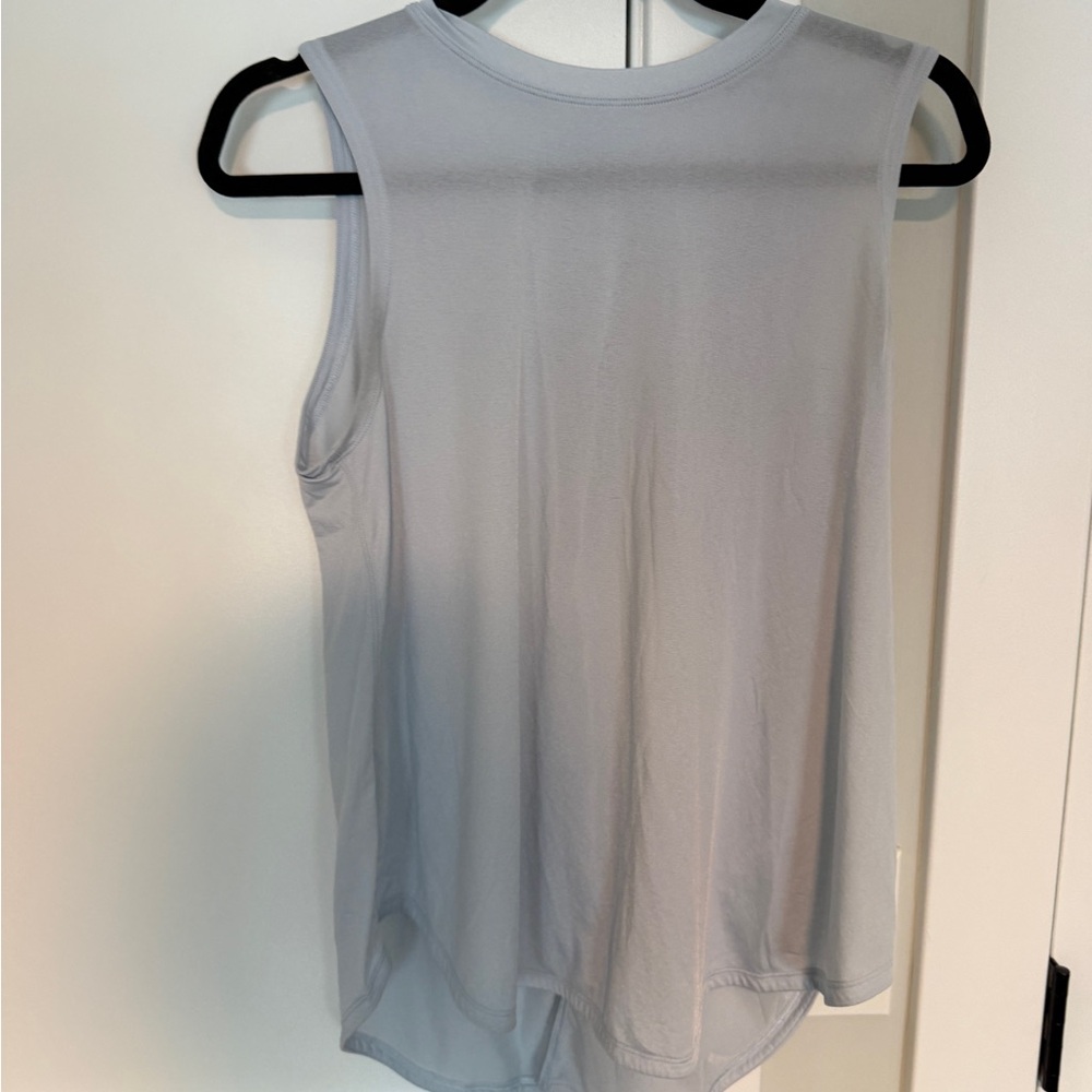 Lululemon Lightweight Split-Back
Training Tank To… - image 2